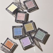 ザ シングル アイシャドウ